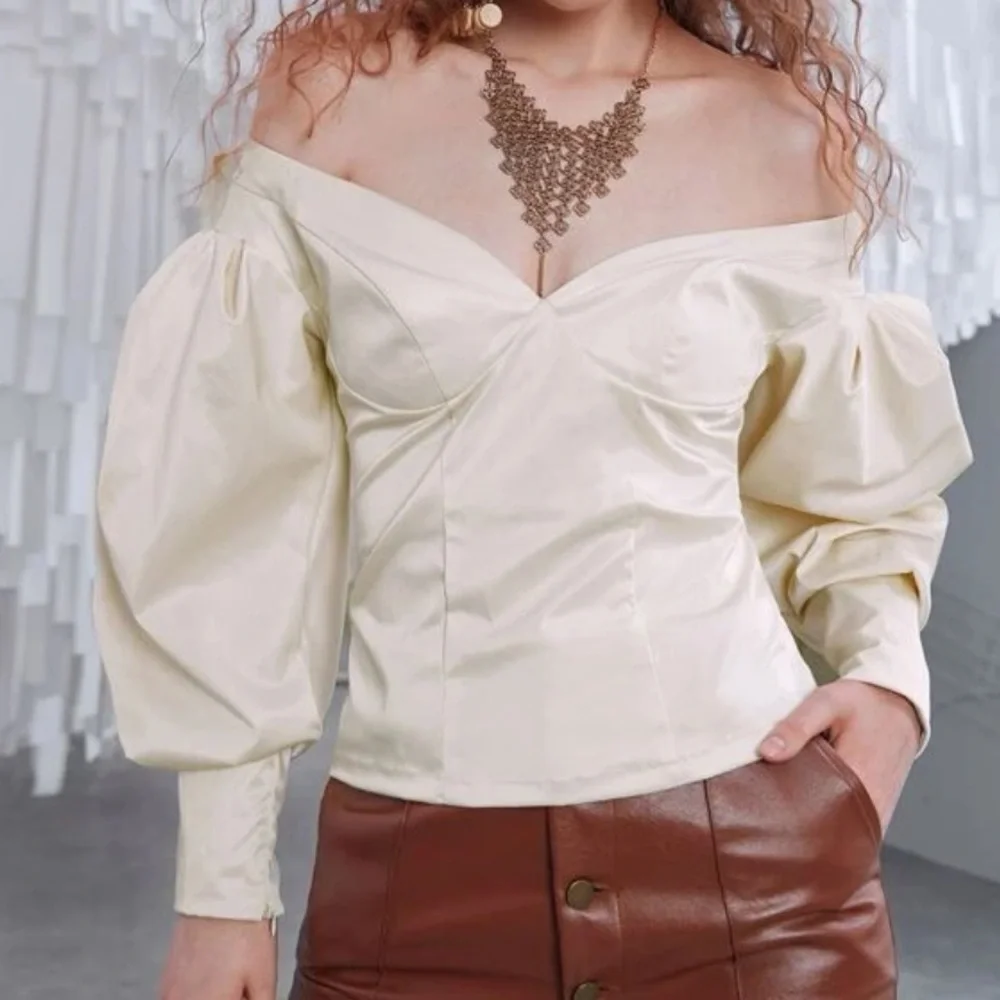 Cream / ivory Off Shoulder Bishop Sleeve puff Sleeve Zip Back Blouse - Picture 2 of 10